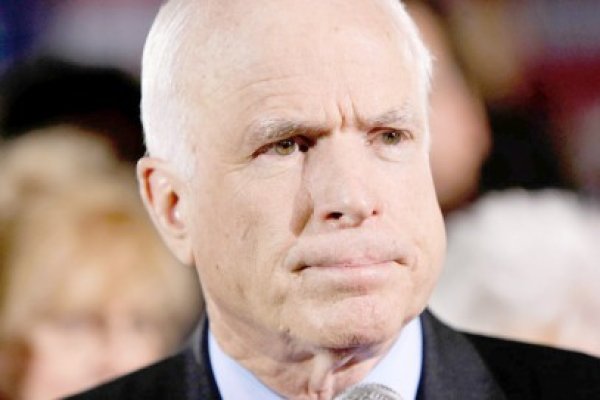 John McCain: Putin gândeşte precum Hitler; Rusia ar putea viza Republica Moldova